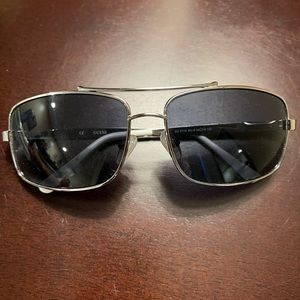 Guess sunglasses.Real- bought at vendor sample sale. Great condition.